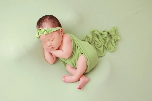 赤壁宝宝眼睛发蓝